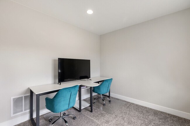 Building Photo - 2131 Seaglass St