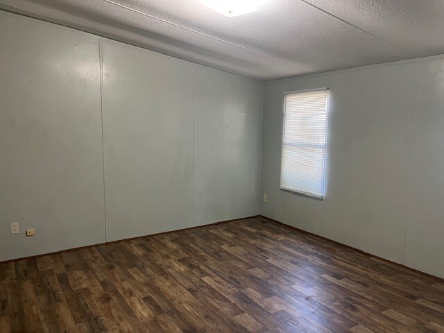 Building Photo - 15182 Paradise Cove Dr