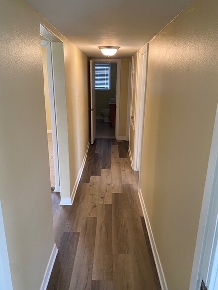 Building Photo - 10404 Windsor Ln