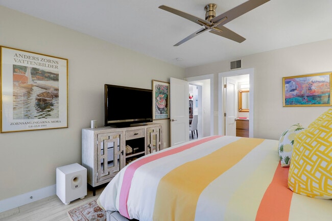 Building Photo - 1 Garden St