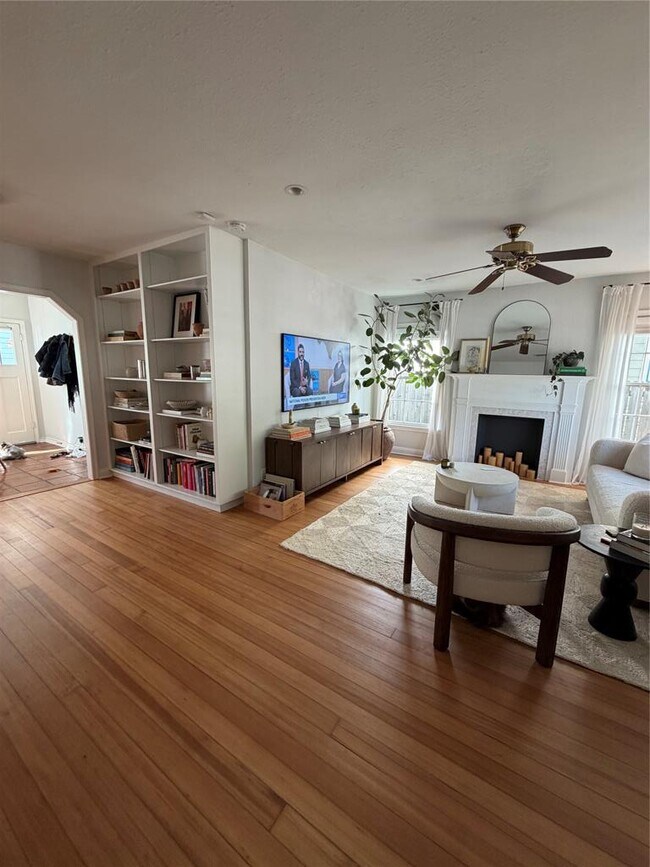 Building Photo - 4000 Ramsey Ave