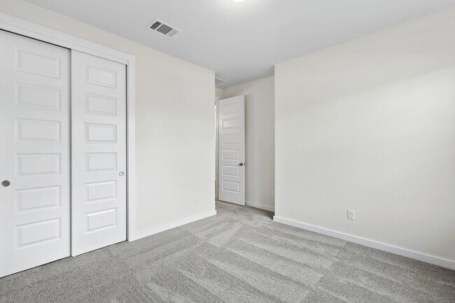 Building Photo - 150 Samuel Blair Pass