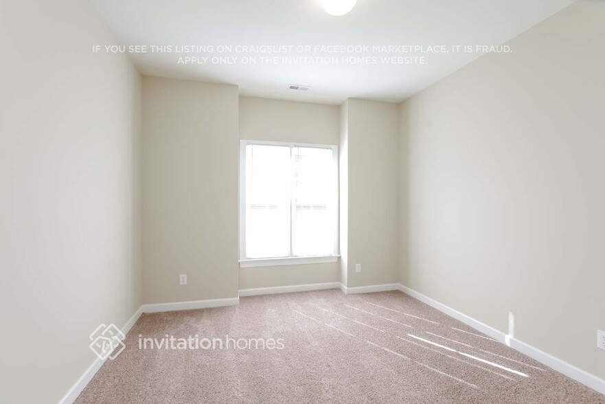 Building Photo - 419 Belvedere Ln