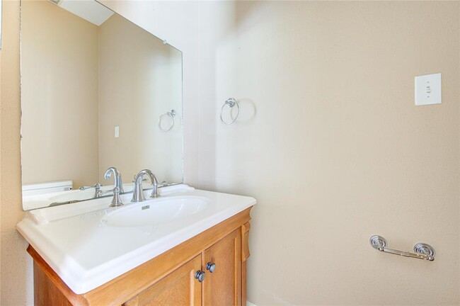 Building Photo - 2023 Gentryside Dr