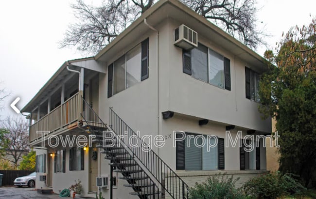 Building Photo - 2210 26th St
