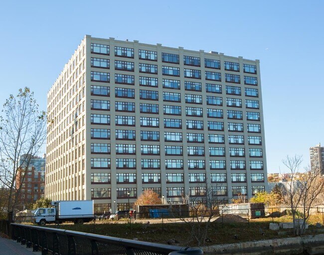 Building Photo - 1500 Washington St