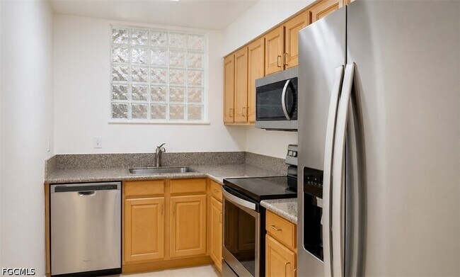 Building Photo - 12515 McGregor Blvd