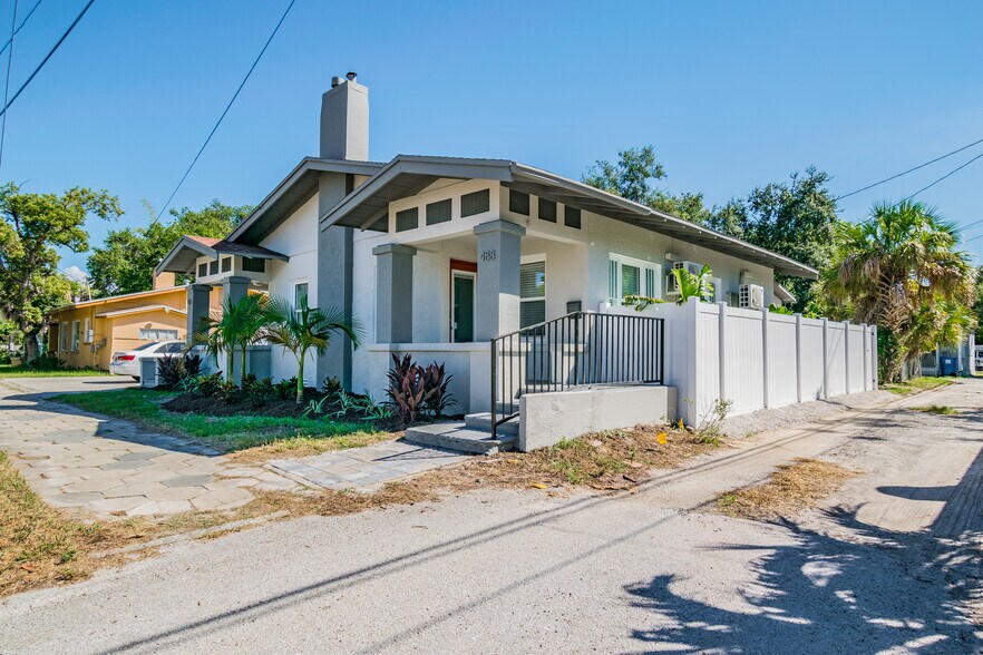 Building Photo - 486 9th Ave N