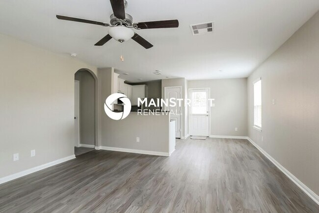 Building Photo - 3 Bedroom Pet-Friendly Home in Magnolia, TX with Main Street Renewal