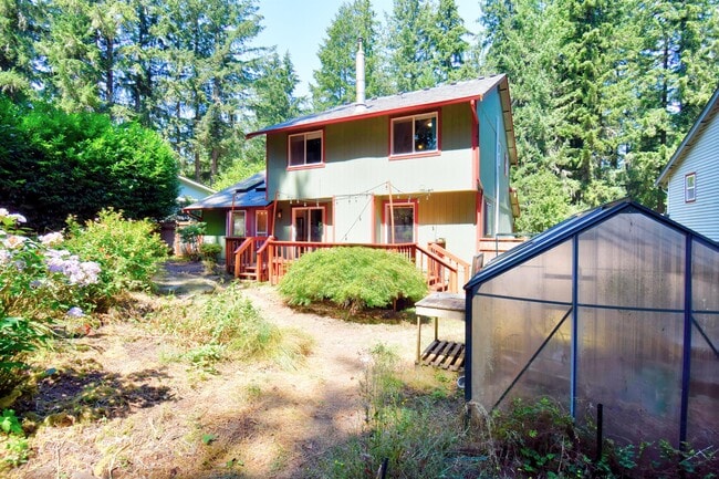 Building Photo - 7643 Kittiwake Dr SE