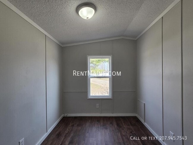 Building Photo - 41 Hatch St