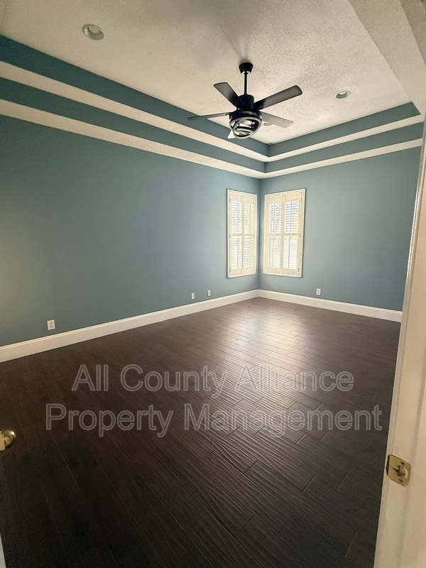 Building Photo - 7532 Blue Spring Dr