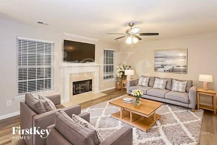 Building Photo - 4343 Crestline Ln