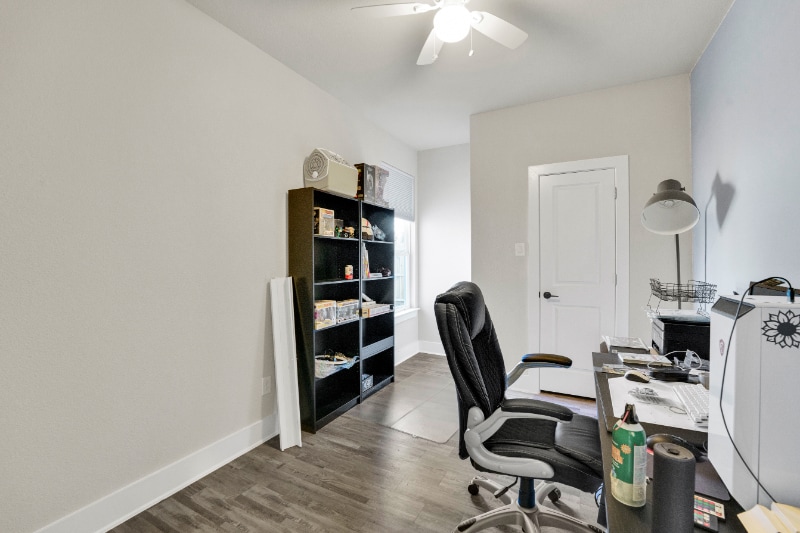 Building Photo - 4621 Collins Ave