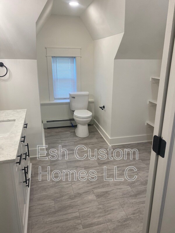 Building Photo - 2686 Lititz Pike