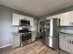 Building Photo - 12 Woodland St