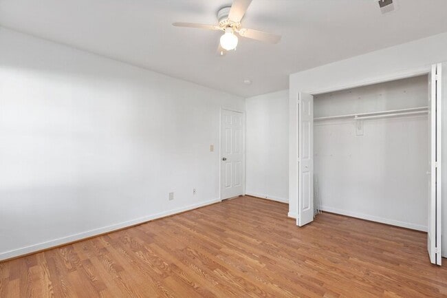 Building Photo - 1017 John Paul Jones Dr