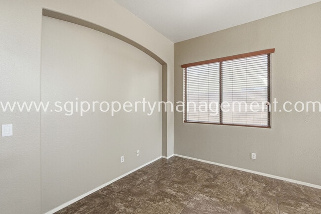 Building Photo - 13178 W Rimrock St