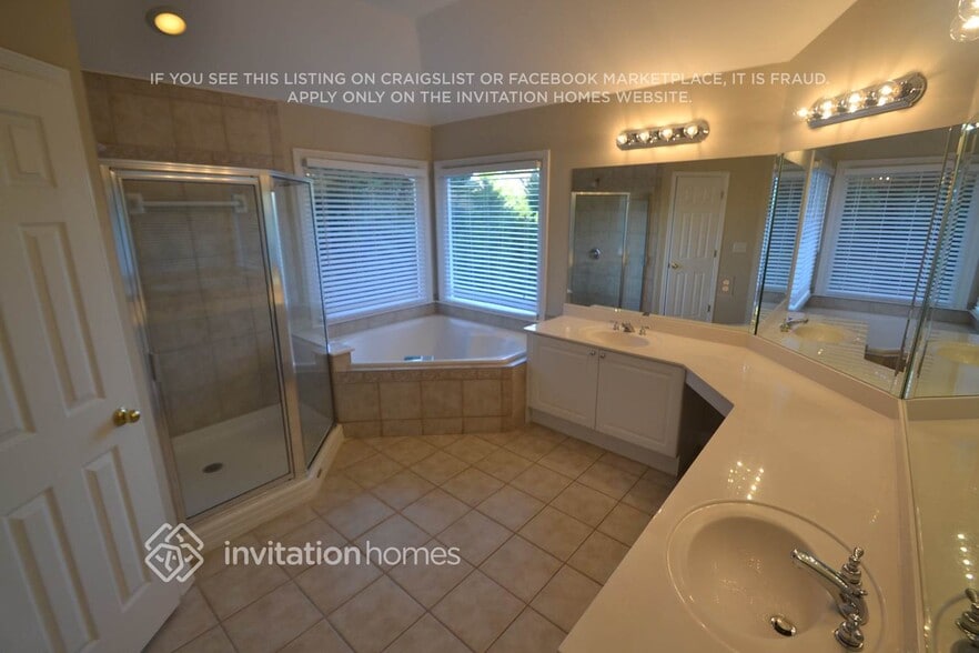 Building Photo - 1451 Heatherglade Ln