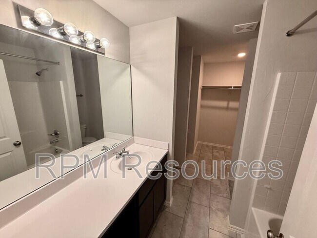 Building Photo - 11009 NW 100th St