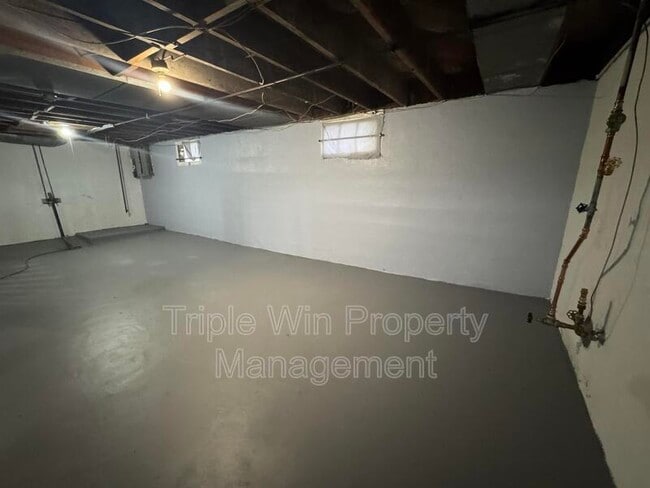 Building Photo - 424 Abston St