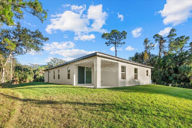 Building Photo - 5277 Vantage St