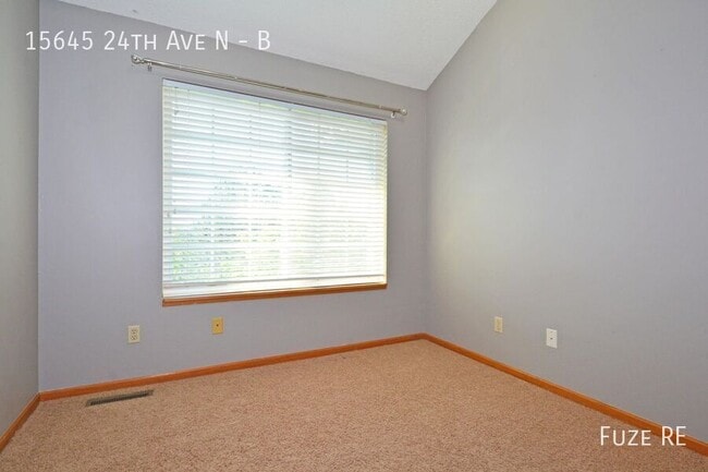 Building Photo - 15645 24th Ave N