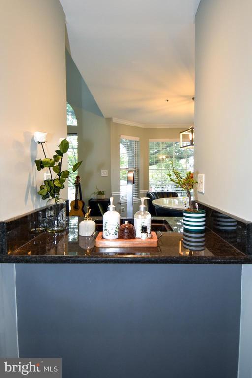 Building Photo - 406 Fortress Way