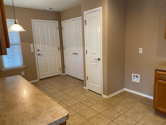 Building Photo - 249 Cascata Dr