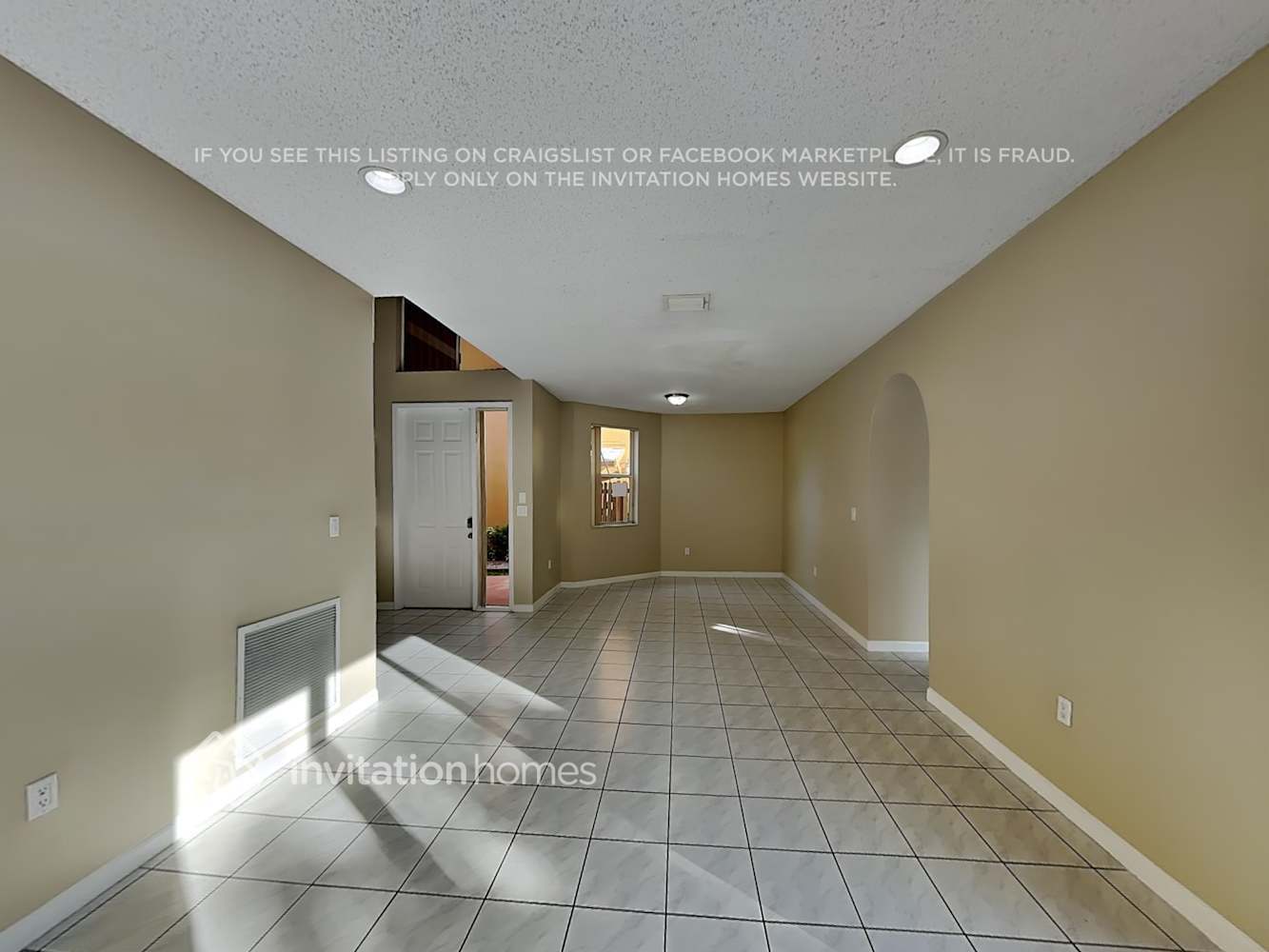 Building Photo - 15648 SW 112th Dr