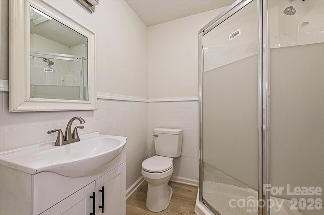 Building Photo - 306 E Hudson St