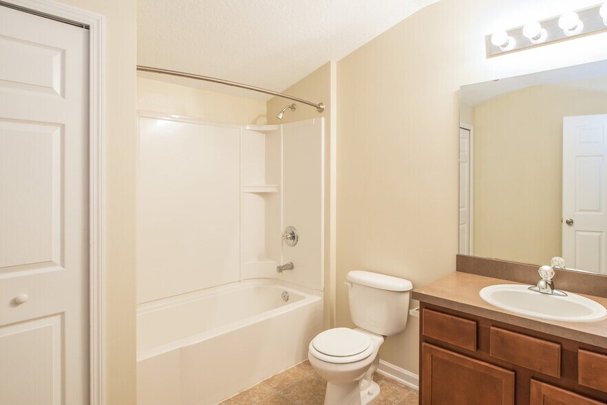 Building Photo - 108 Corral Cir