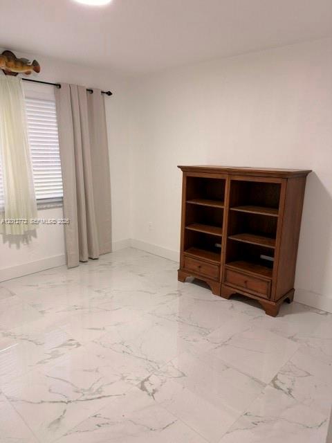 Building Photo - 2220 SW 125th Ct