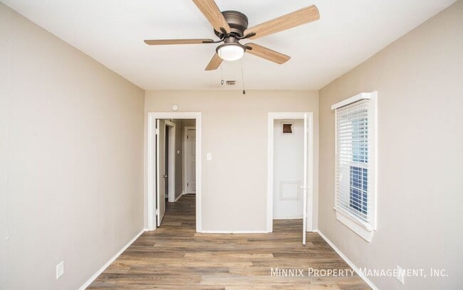 Building Photo - 2404 27th St