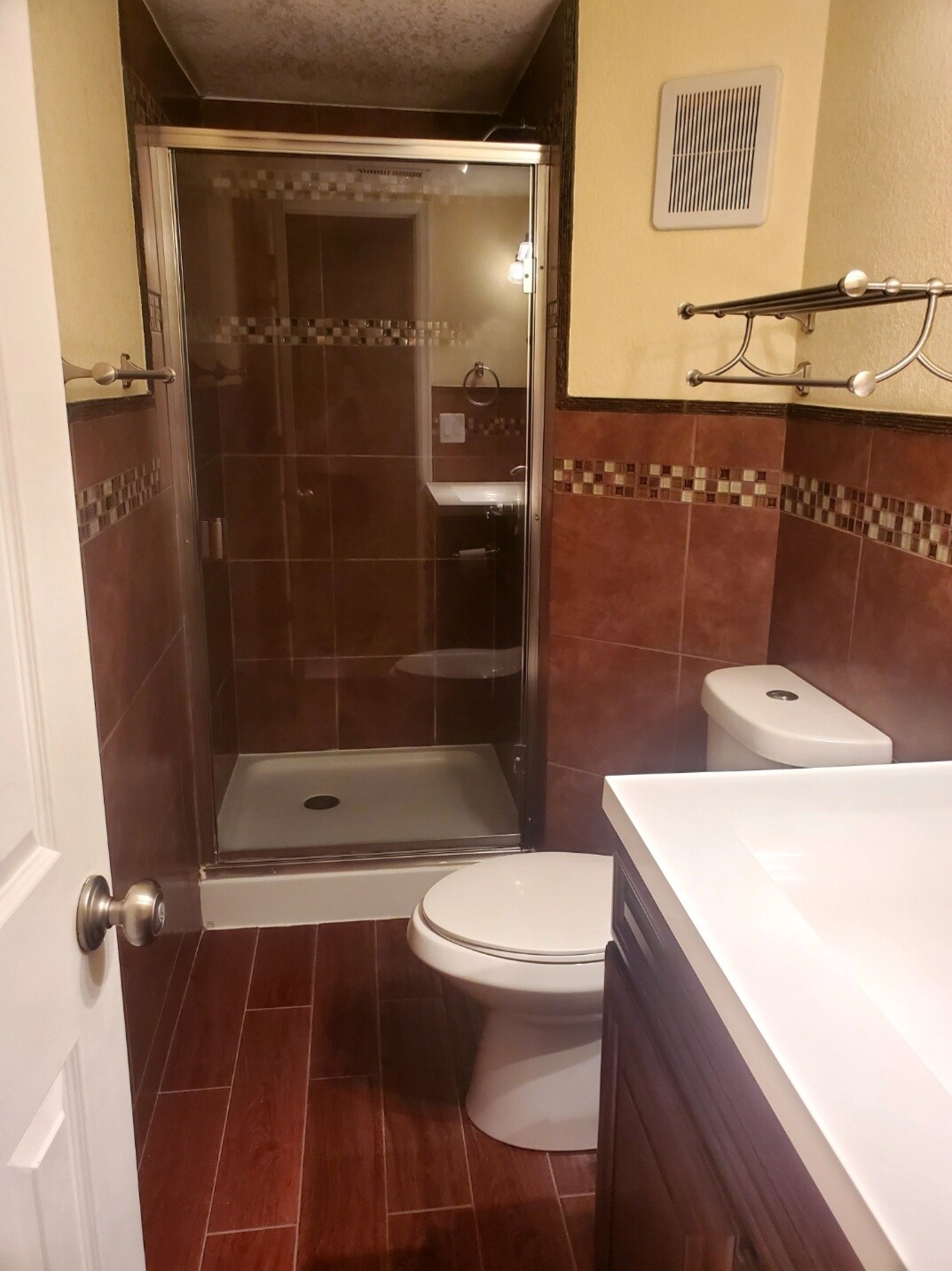 PRIVATE BATHROOM - 3223 E 102nd Ave