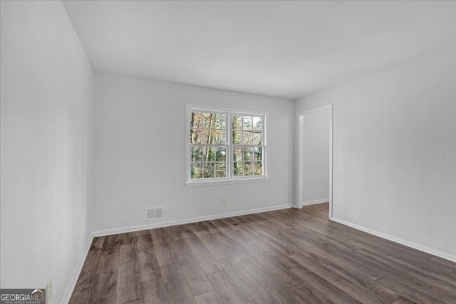 Building Photo - 2080 Bluffton Way