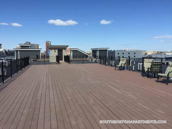 Building Photo - 339 D St