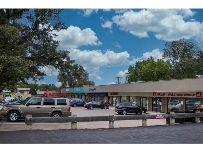 Building Photo - 4325 Chowen Ave S