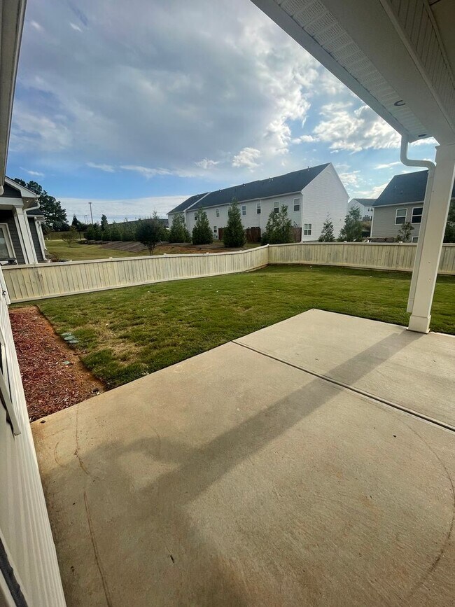 Building Photo - Lovely 3 bedroom 2 bath home  in Duncan!!!!
