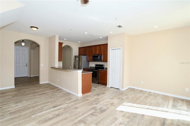 Building Photo - 7912 Northlake Pkwy
