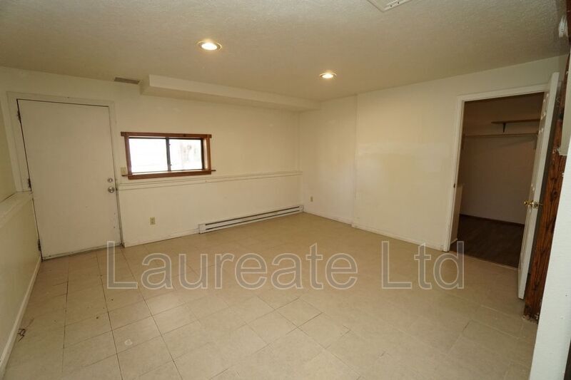 Building Photo - 291 S Hoyt St