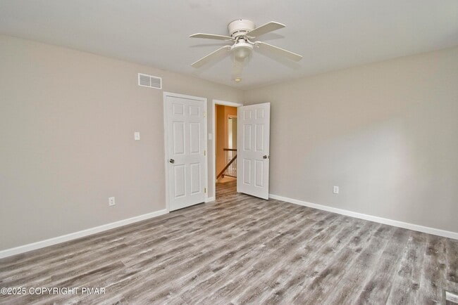 Building Photo - 557 Marco Way