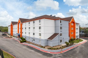 Building Photo - Siegel Select San Antonio