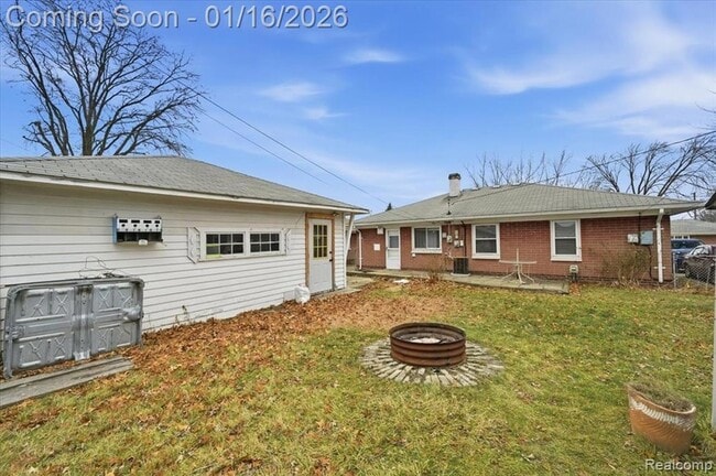 Building Photo - 1198 E Hudson Ave