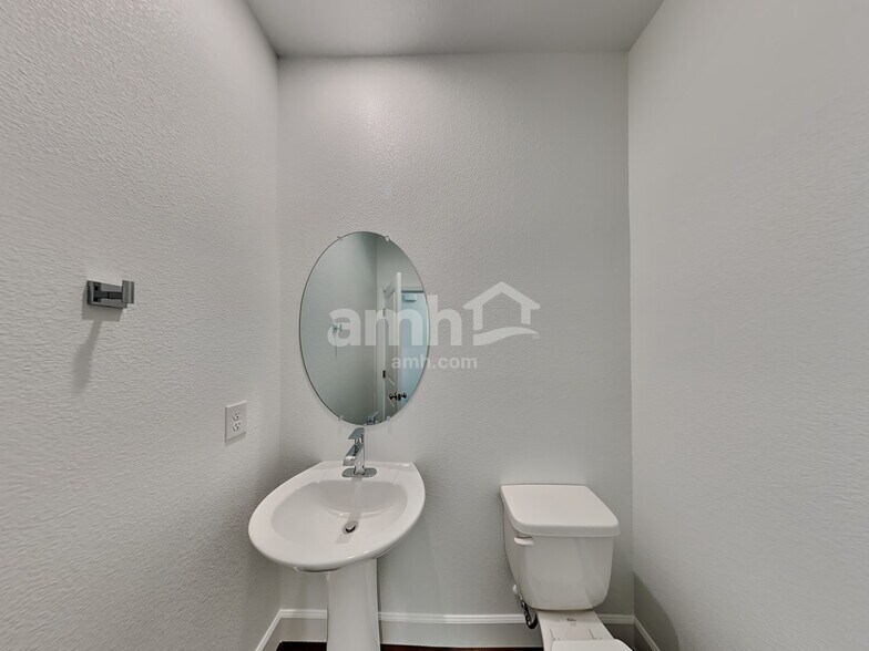 Building Photo - 294 Austin Bellerose Pl