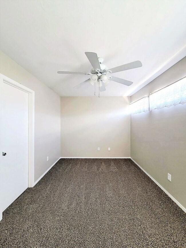 Building Photo - 2510 Hamlet Ln