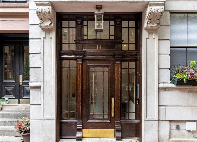 Building Photo - 14 Hancock St