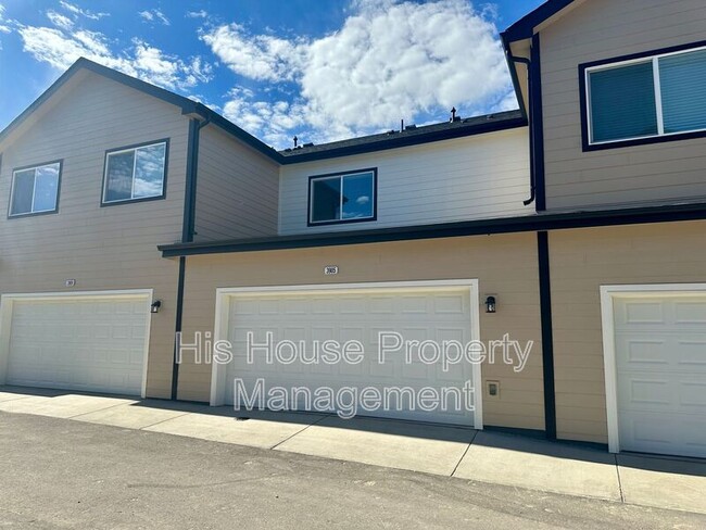 Building Photo - 3904 Pinnacles Ct