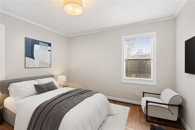 Building Photo - 1135 Vista Trail NE