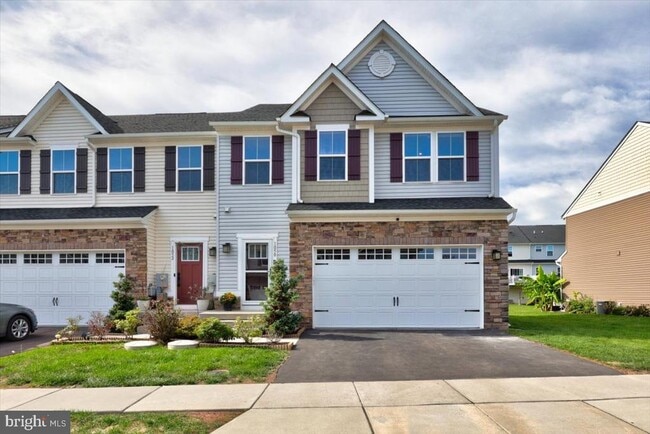 Building Photo - 1050 Moscariello Ln